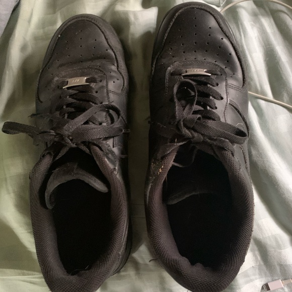 Black Air force ones - Picture 2 of 2